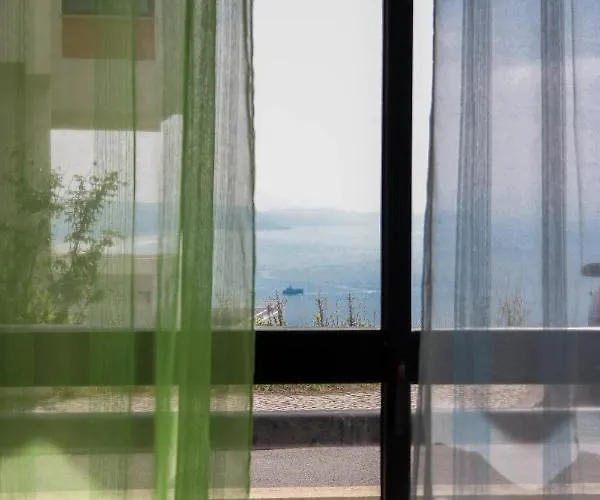 Com Vista Mar